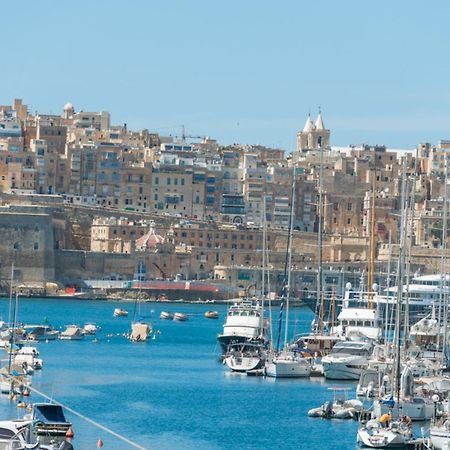 Authentic Gf Apartment With Terrace At The 3 Cities Marina Cospicua Екстер'єр фото