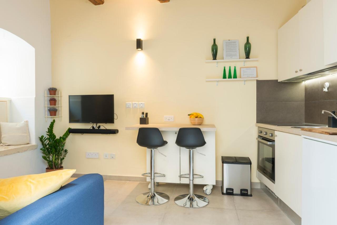 Authentic Gf Apartment With Terrace At The 3 Cities Marina Cospicua Екстер'єр фото