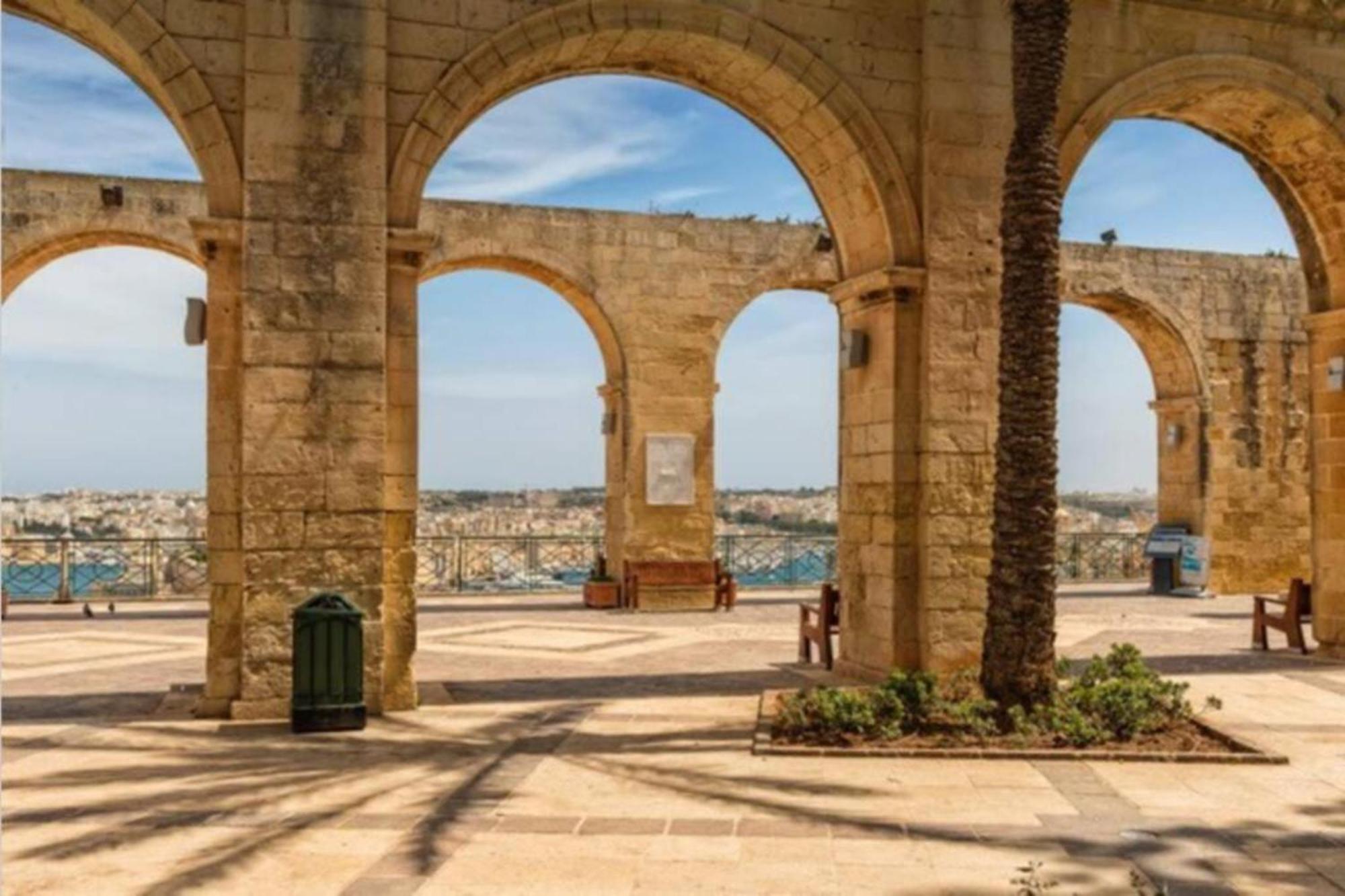 Authentic Gf Apartment With Terrace At The 3 Cities Marina Cospicua Екстер'єр фото