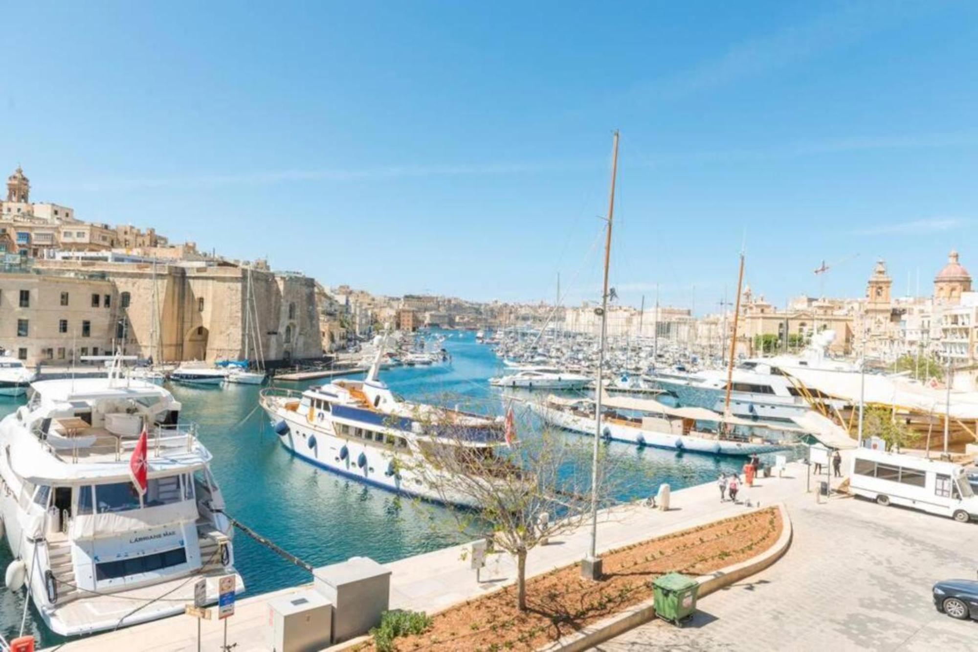 Authentic Gf Apartment With Terrace At The 3 Cities Marina Cospicua Екстер'єр фото