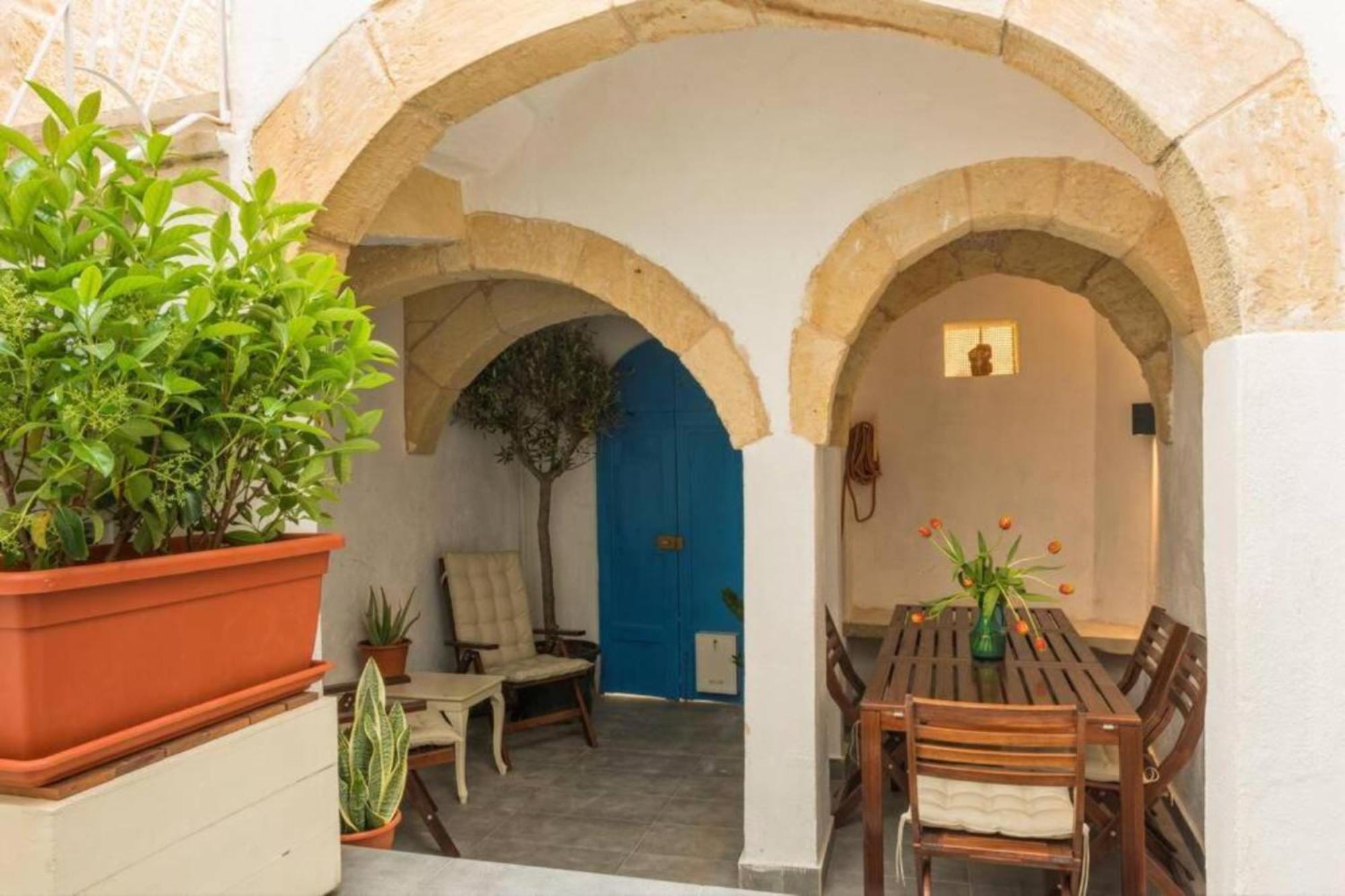 Authentic Gf Apartment With Terrace At The 3 Cities Marina Cospicua Екстер'єр фото