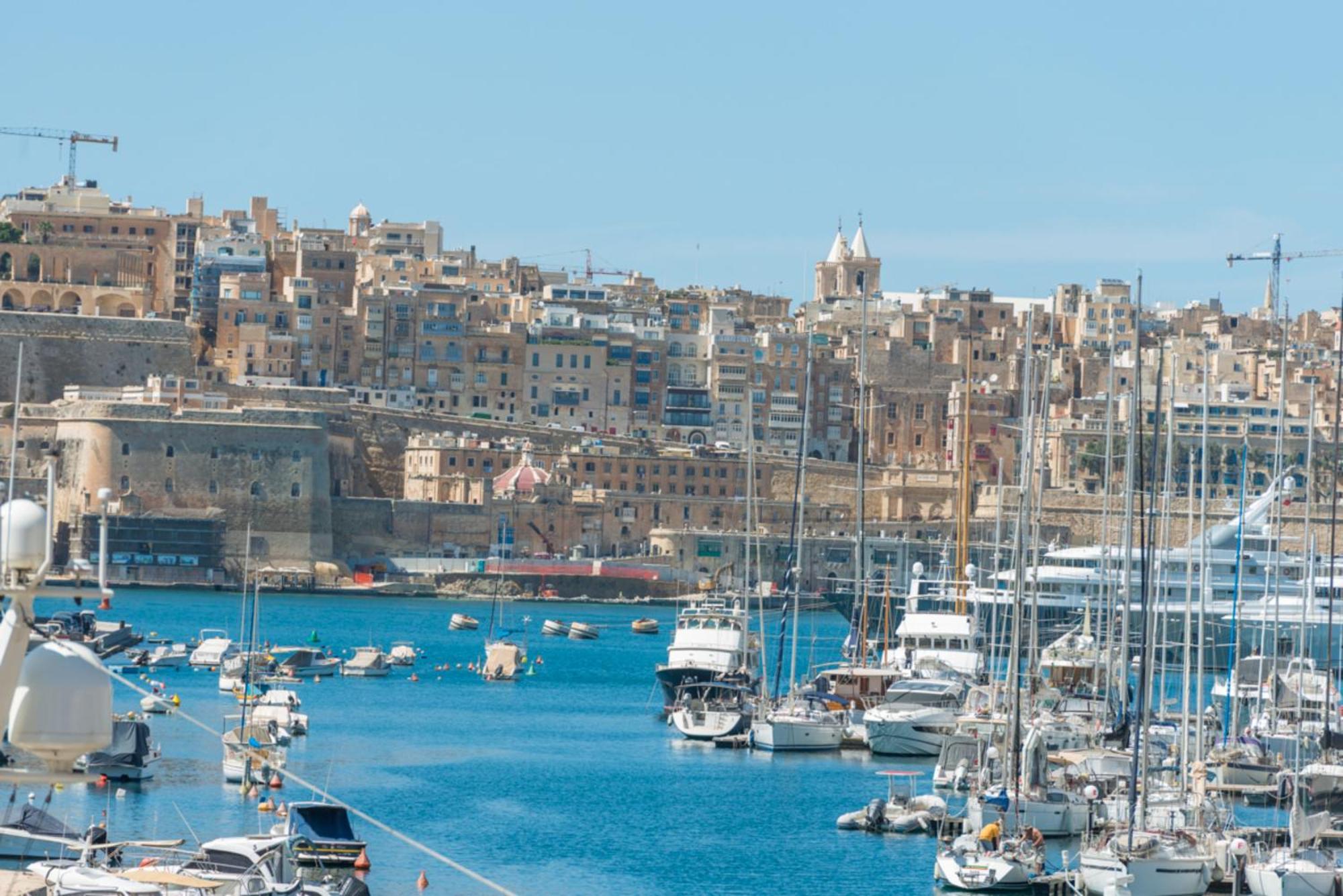 Authentic Gf Apartment With Terrace At The 3 Cities Marina Cospicua Екстер'єр фото